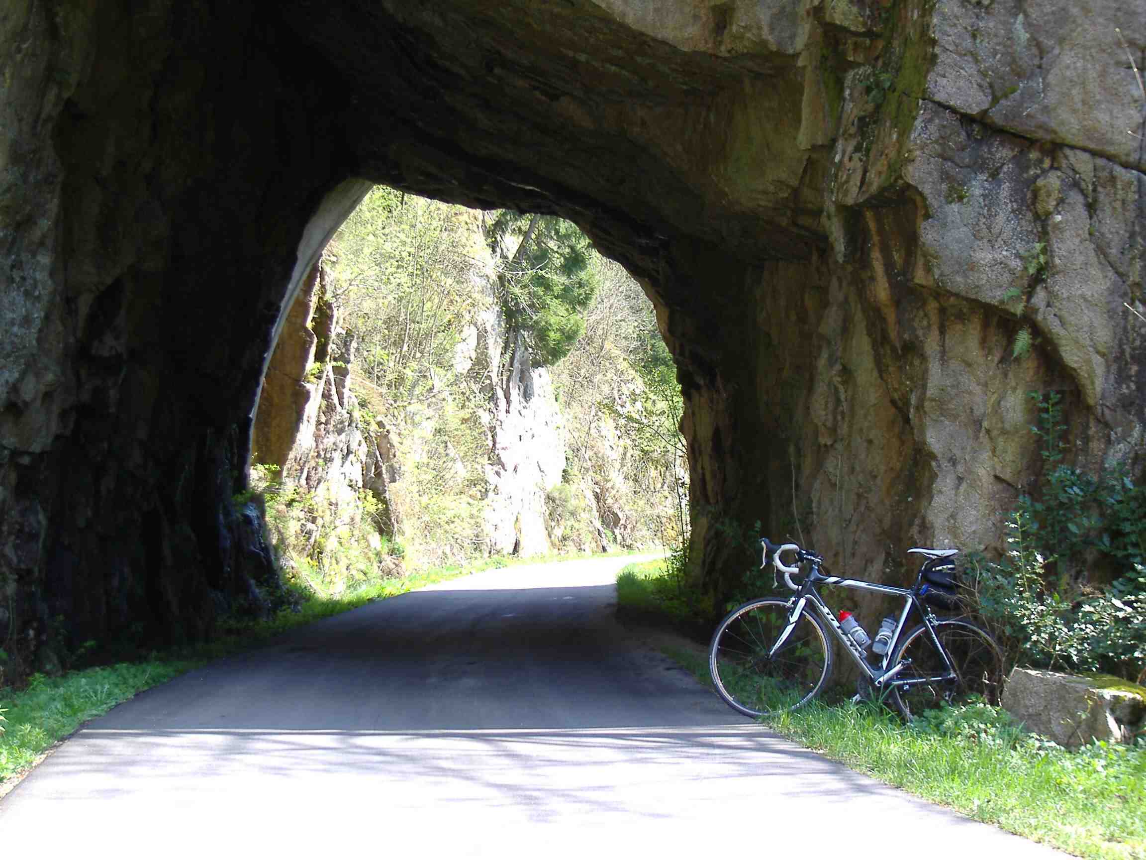 Tunnel.jpg